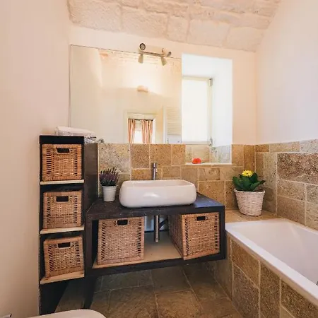 Helloapulia - Trulli Tra Pietre Full * Ceglie Messapica