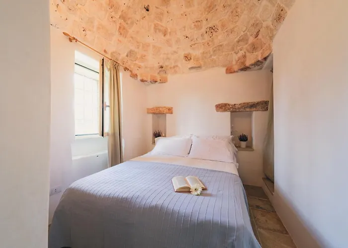 Helloapulia - Trulli Tra Pietre Full * Ceglie Messapica