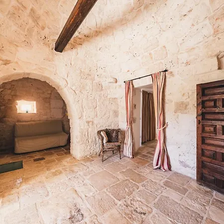 Helloapulia - Trulli Tra Pietre Full Villa